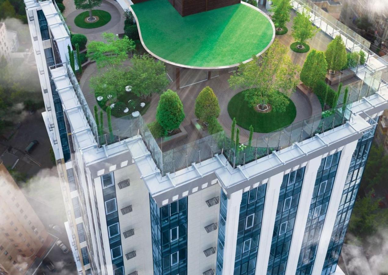 Апартаменти Royal Tower Luxurious Smart Київ
